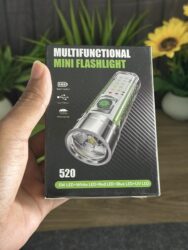 520 Flashlight Outdoor Waterproof LED Zoomable Flashlight Portable Camping Torch Light